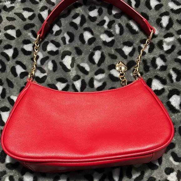 Juicy Couture Red and Gold Quilted Shoulder Bag - Picture 4 of 7